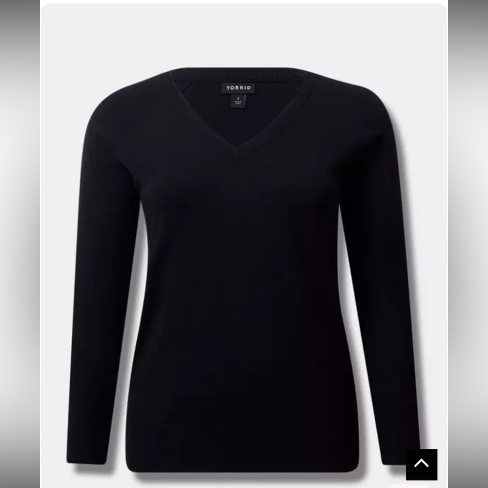 NWT Torrid Everyday Soft V-Neck Raglan Sleeve Sweater
